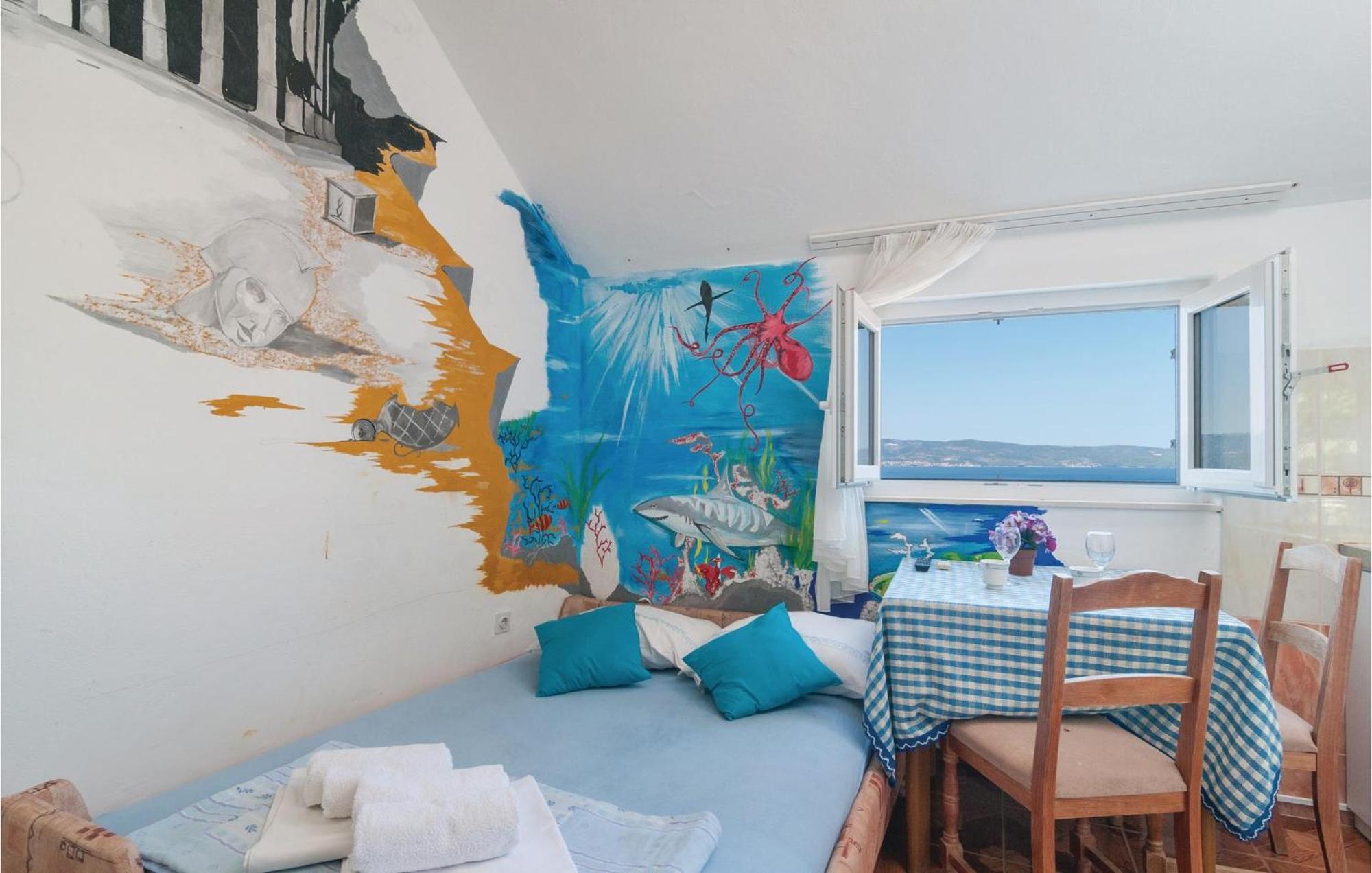 Gorgeous Apartment In Omis With House Sea View Eksteriør billede